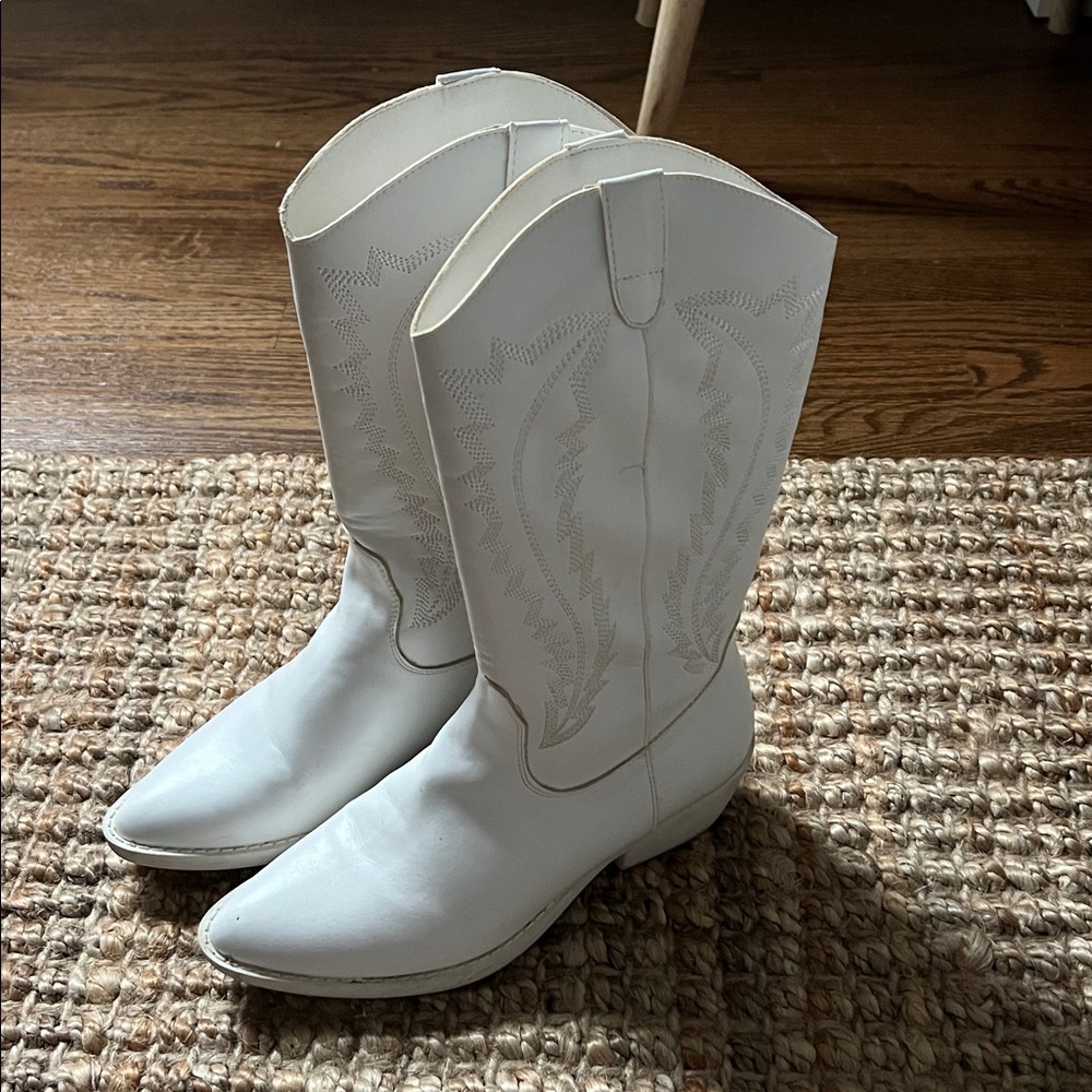 White Western Cowboy Boots